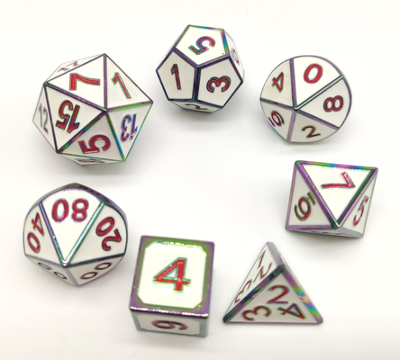 ISO9001ホワイト メタルRPGのダイス セット手はハンマーおよびYahtzeeのために切り分けた