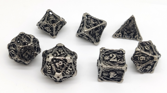 小型RPGが7部分の一定の金をさいの目に切るハンドメイドの金属は表面をめっきした