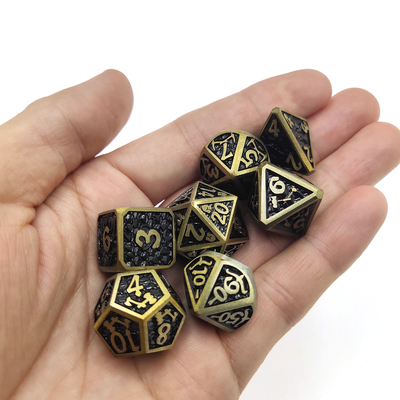 ダンジョンズ アンド ドラゴンズ RPG サイコロ チップ高温金属ファミリー ゲーム