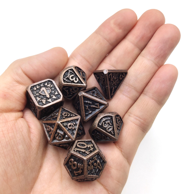 無臭の鋭い耐久力のある金属の小型色は金属RPGをさいの目に切るPolyhedral Cuprumをさいの目に切る