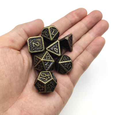 ボード ゲーム カードRPGは軽量の独特な金属のダイスを置いたCuprumをさいの目に切る