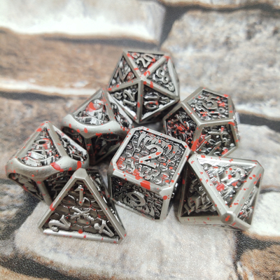 RPG ゲーム用の手作りの金属多面体ダイス セット シルバーとブラック