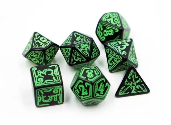 ファッショナブルなRPGゲーム ダイスセット 20mm 黒色背景色パターン
