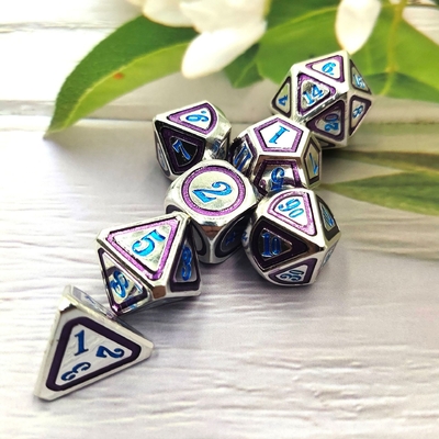 DND RPG 固体金属のダイススーツ 電気泳ぐ技術 地球をさまよる