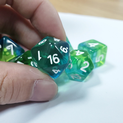 薄荷緑の水晶 天然樹脂 多面的なボードゲーム ダースセット ドラゴンとダンジョン