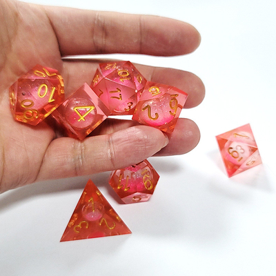 明るい赤水晶樹脂 多面体玉 無味 無毒