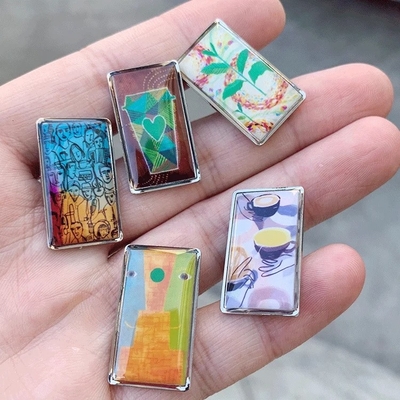 金色のメタルバッジ 2.5cm 2.8cm 3cm メタルブラシ