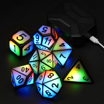 ウルトラ ロング スタンバイ LED 再充電可能な ダイヤゲームセット ドラゴンとダンジョン