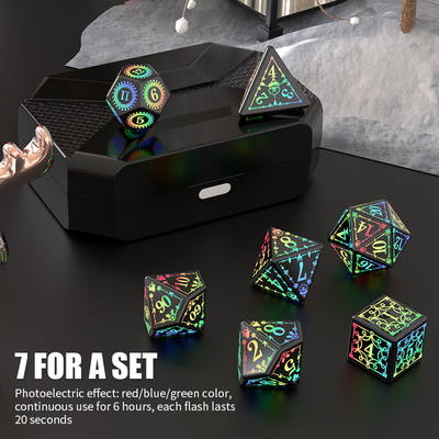 クリスマス・エレメント LED 再充電可能なゲーム ダイスセット ドラゴンとダンジョン